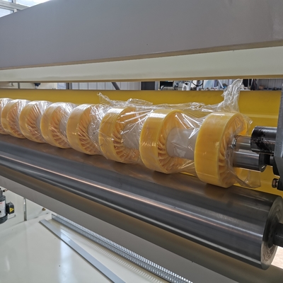 고속 2200mm NC 커터 corrugated 카드보드 생산 라인