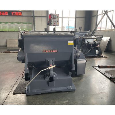 380V50Hz 전원 공급 물결 판자 다이 절단 기계 킨트 장치와 다이 절단 기술로 설계