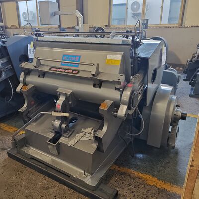 전기 오일 공급 방식의 스테인리스 스틸 골판지 상자 다이 커팅기, Hengshui 모터 탑재, 상자 생산에 이상적