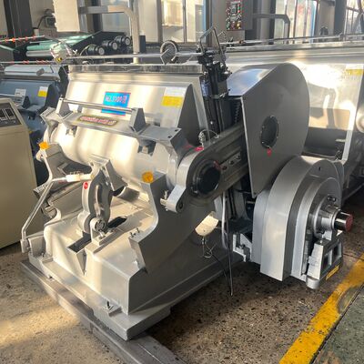 플래트베드 다이 노러비드 카튼 다이 절단 기계 장착 기계 차원 5129 4150 2346mm 및 높은 절단 정확성 산업용 이상