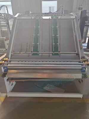 HL1600 자동 플루트 라미네이팅 기계 1600X1250mm 최대 라미네이팅 크기, 5500 장/시간 속도, PLC 프로그램 제어